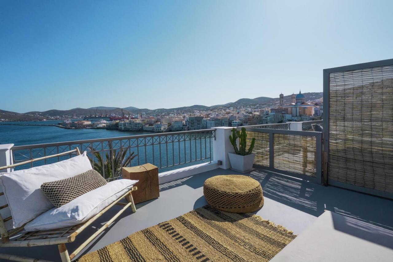 Pafsilipon Suites Ermoupoli Luaran gambar
