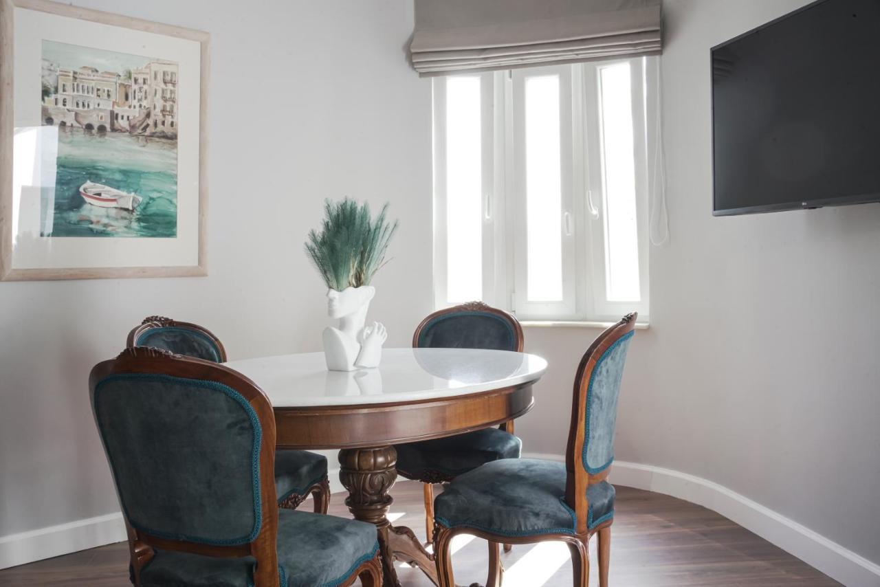 Pafsilipon Suites Ermoupoli Luaran gambar