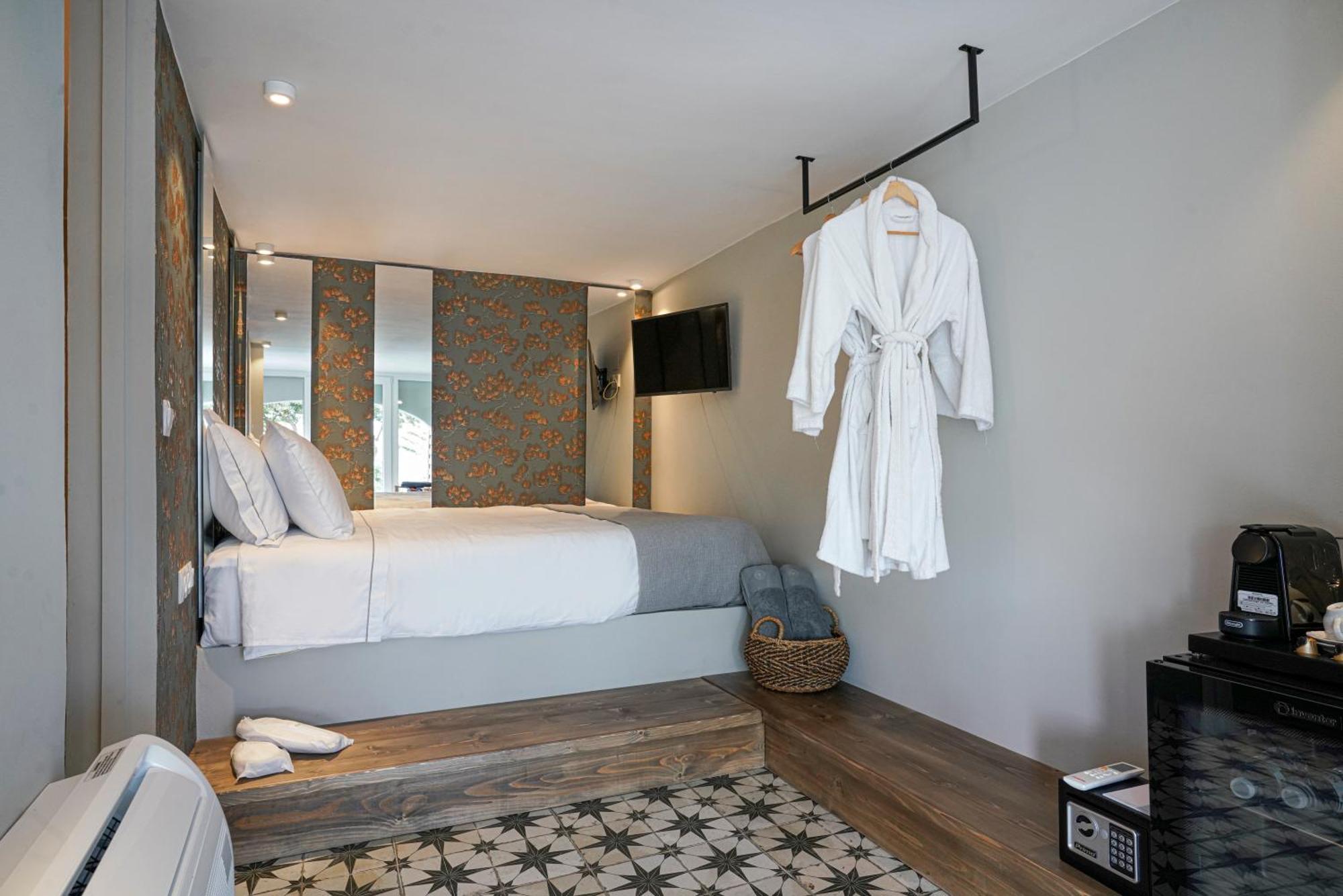 Pafsilipon Suites Ermoupoli Luaran gambar