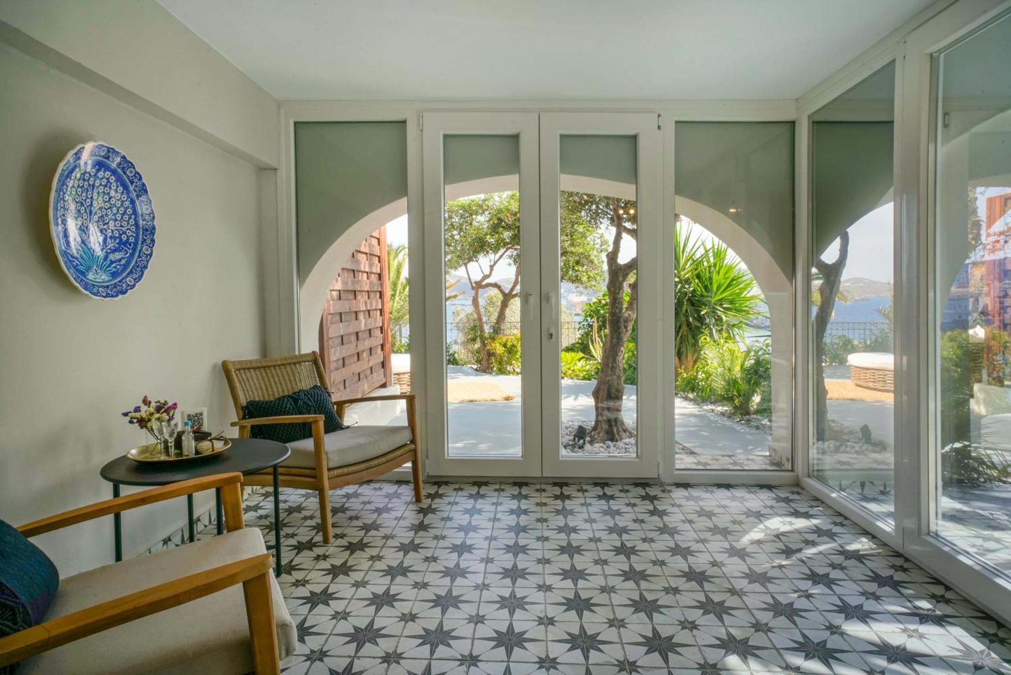 Pafsilipon Suites Ermoupoli Luaran gambar