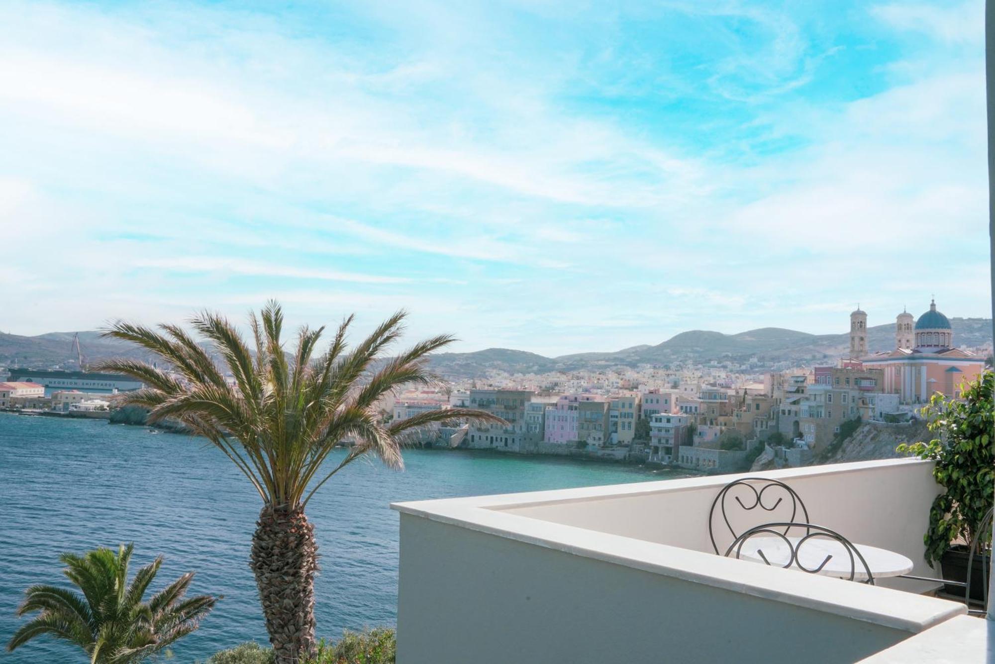 Pafsilipon Suites Ermoupoli Luaran gambar